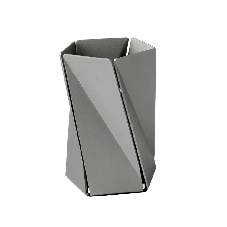 Moderne geometrische dekorative Vase