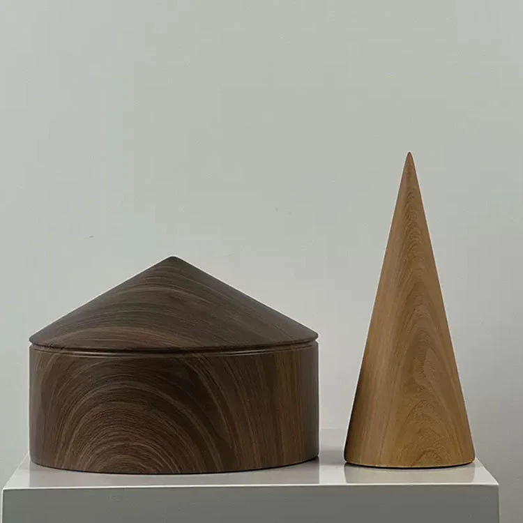 Moderne Dekorative Holzskulptur