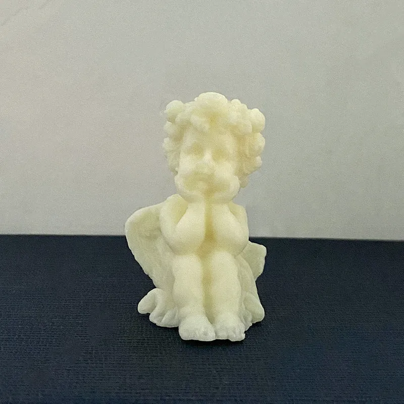 Handgegossene skulpturale Cherub-Engel dekorative Wachskerze