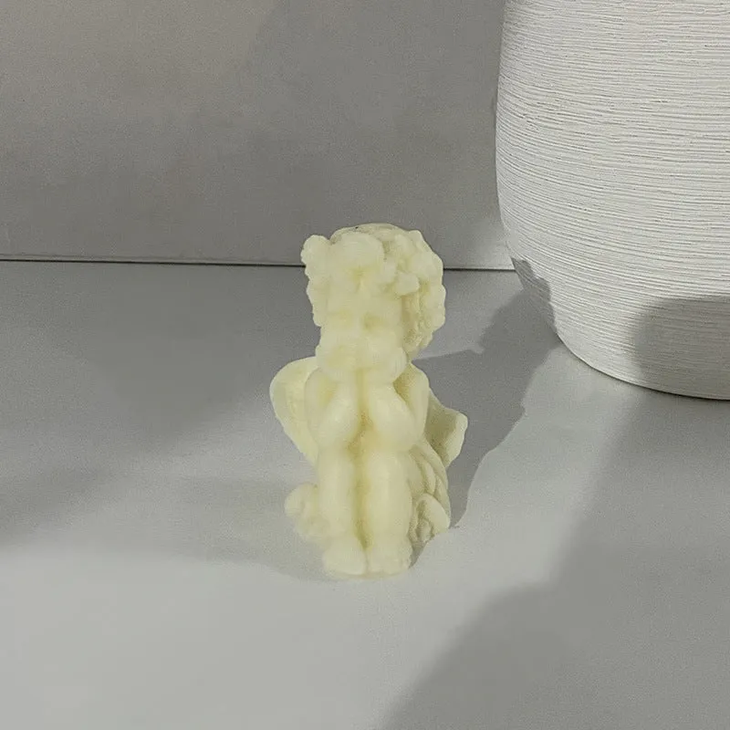 Handgegossene skulpturale Cherub-Engel dekorative Wachskerze