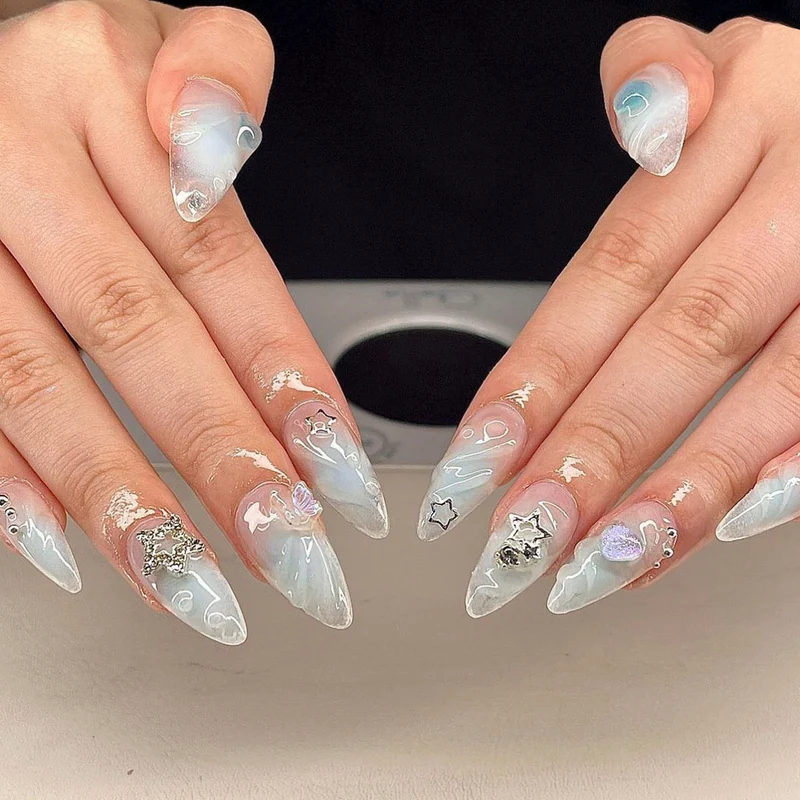 Künstlerische dekorative Acrylnagelverlängerungen Karnz