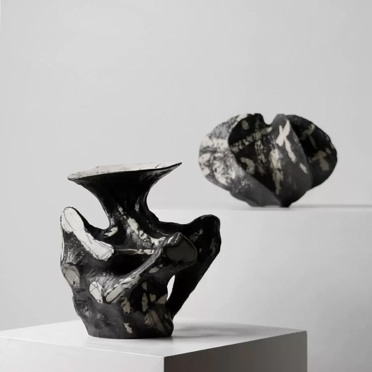 Künstlerische abstrakte dekorative Vase