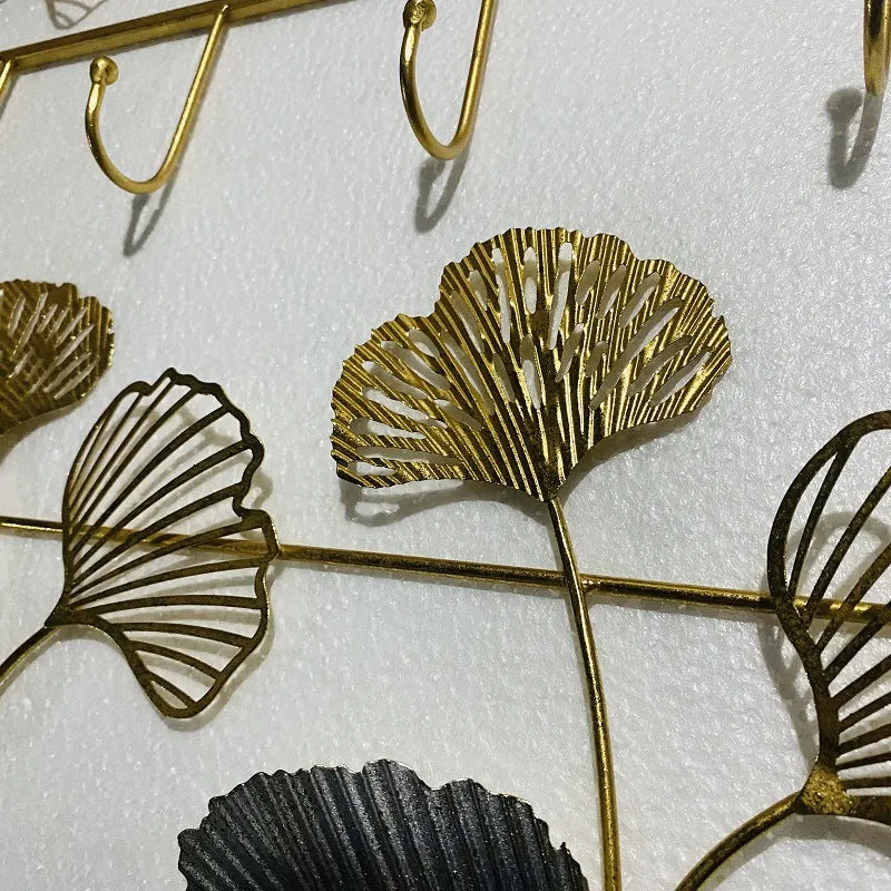Dekorativer Metall Wandhakenregal mit Ginkgo-Blatt-Design Karnz