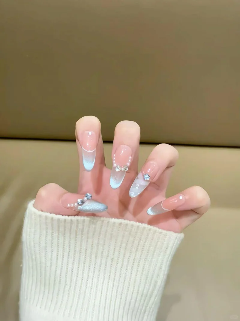 Dekorativer 3D Nagelkunst-Kit Karnz