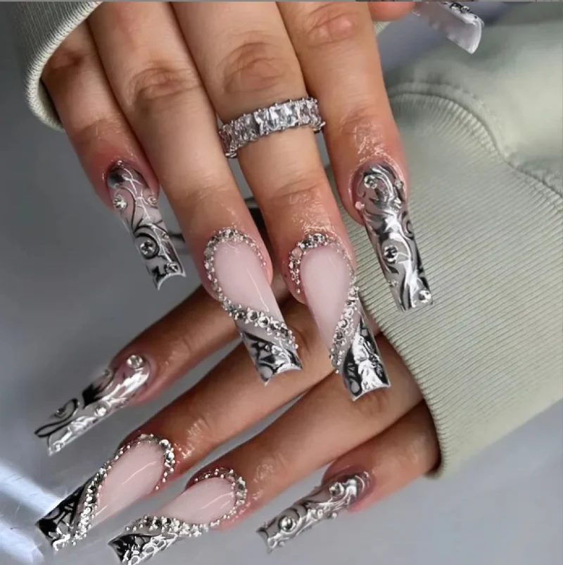 Dekorative 3D Nagelkunst Verbesserungen Karnz
