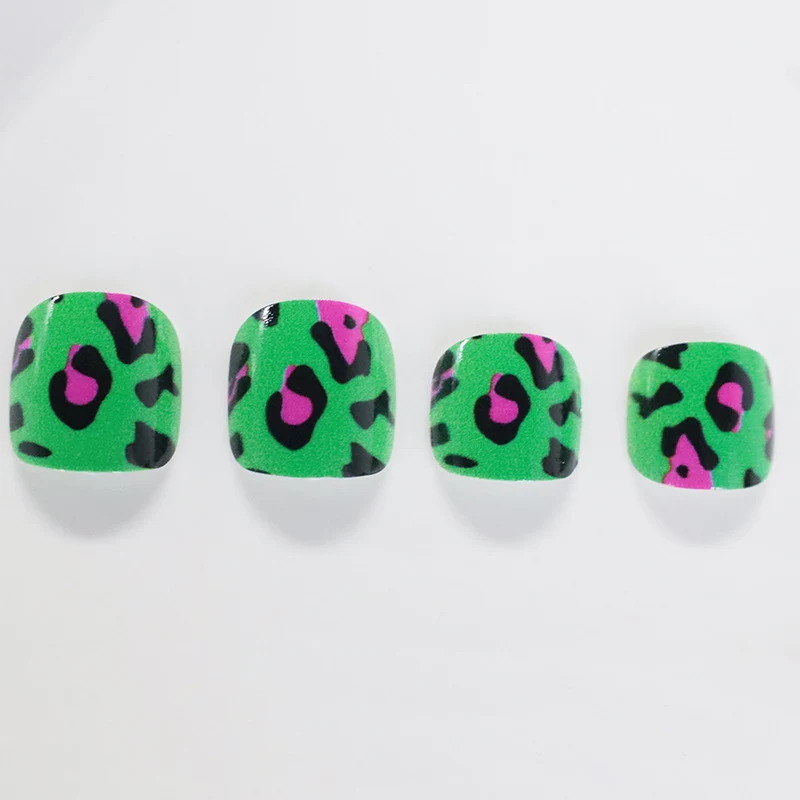 Kreative Tiermuster Nagelkunst Karnz