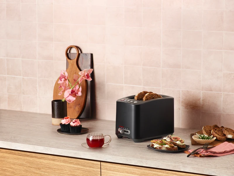 Breville The Smart Toaster 2 Slice Black Truffle