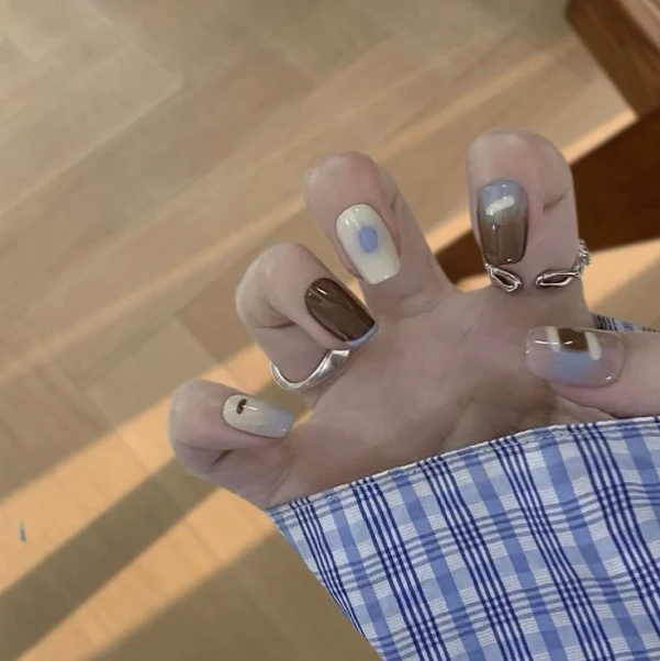 Künstlerische Mehrschichtige Acryl Nagelkunst Karnz