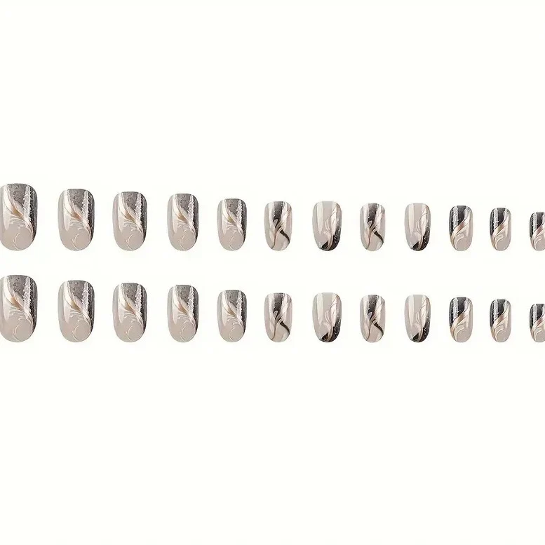 Künstlerische langanhaltende Nagelverlängerungen Karnz