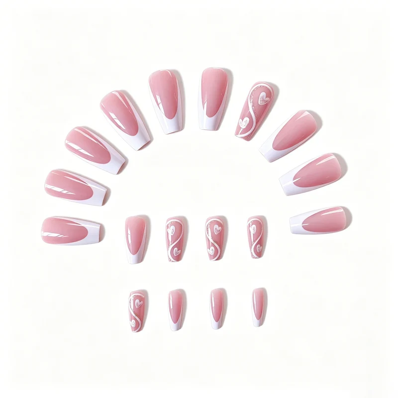 Artistische Herz-inspirierte Nagelverschönerungen Karnz