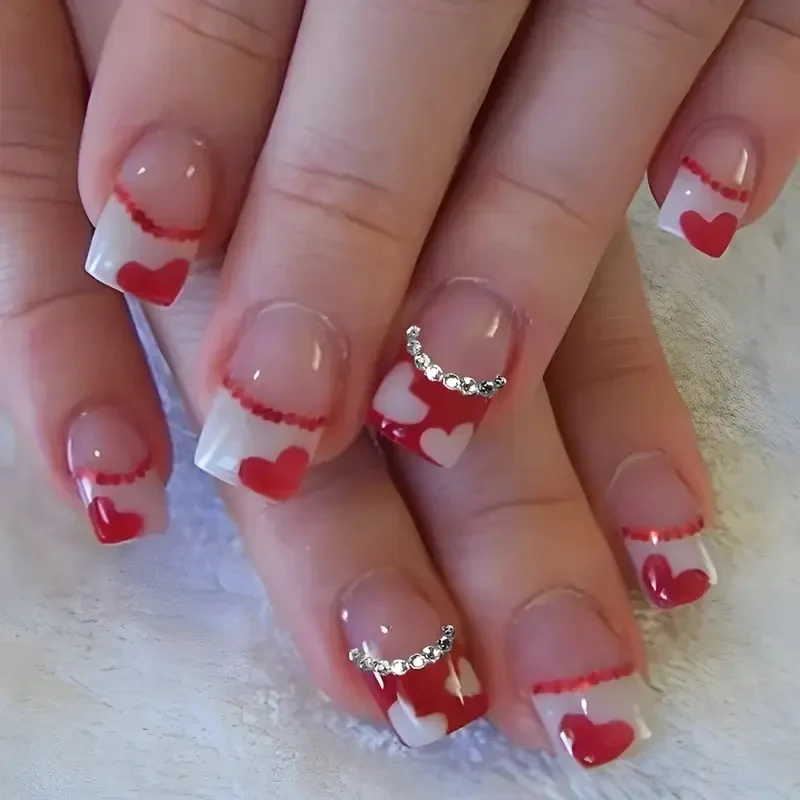 Künstlerische von Valentinstag inspirierte Nagelkunstverzierungen Karnz