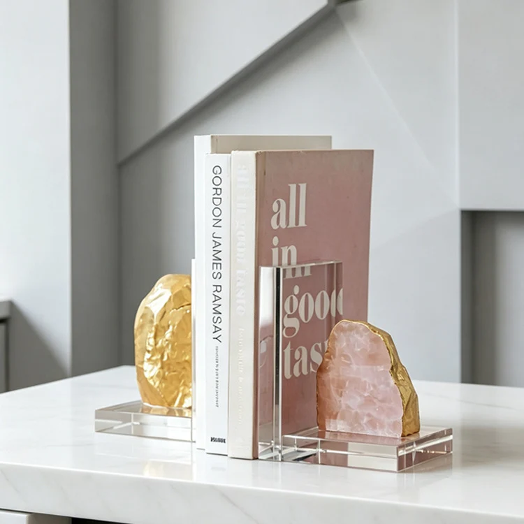 Elegante geometrische dekorative Buchstützen