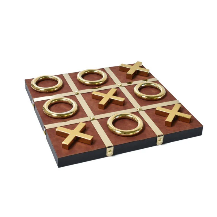 Elegantes dekoratives Tic-Tac-Toe-Spiel