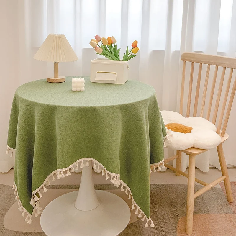 Runde strukturierte Tischdecke mit Quastenbesatz und Leinen-ähnlichem Drapierfinish