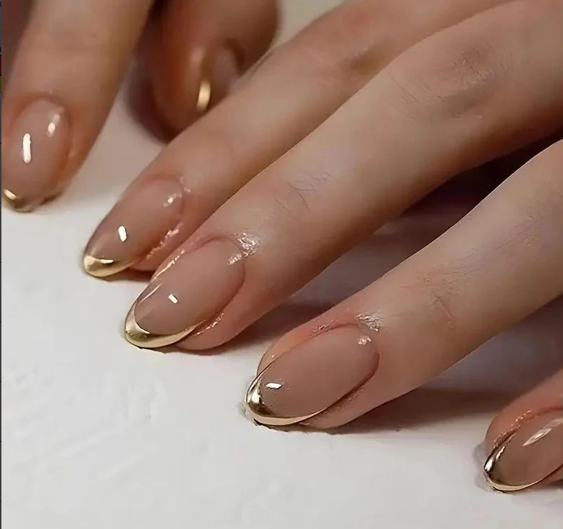 Elegante französische Tipp-Nagelverzierungen Karnz 1789915301