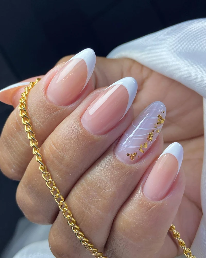 Elegante Französische Spitzen-Nagelkunstverlängerungen Karnz