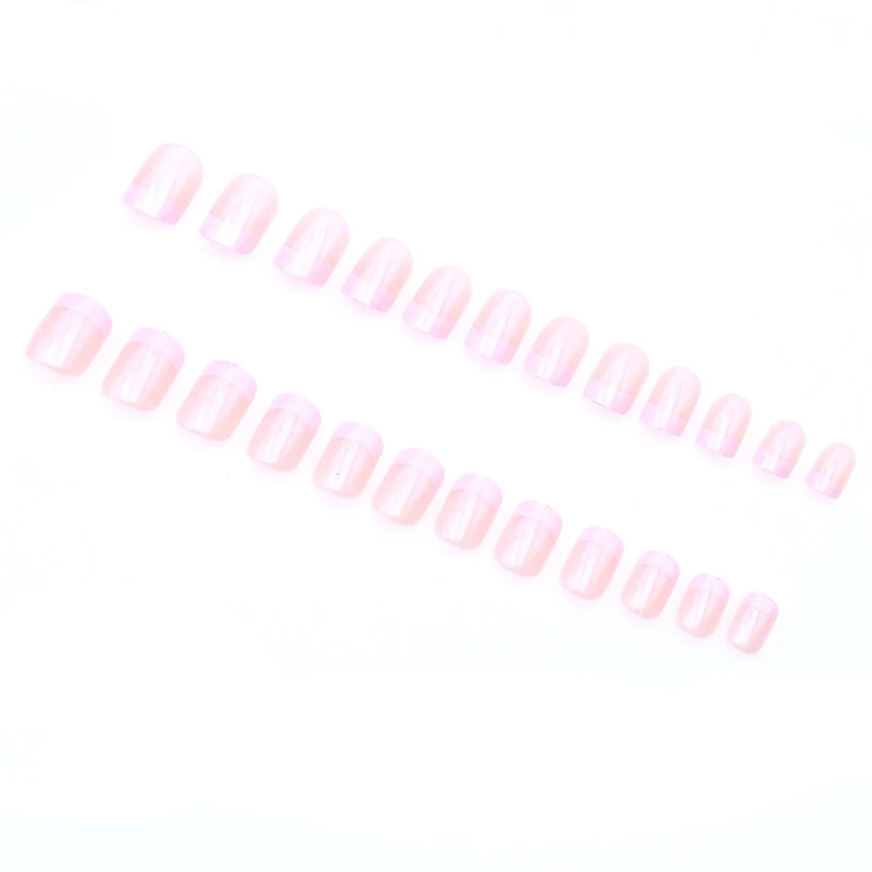 Elegante Französische Spitzen-Gel-Nagelkunst Karnz