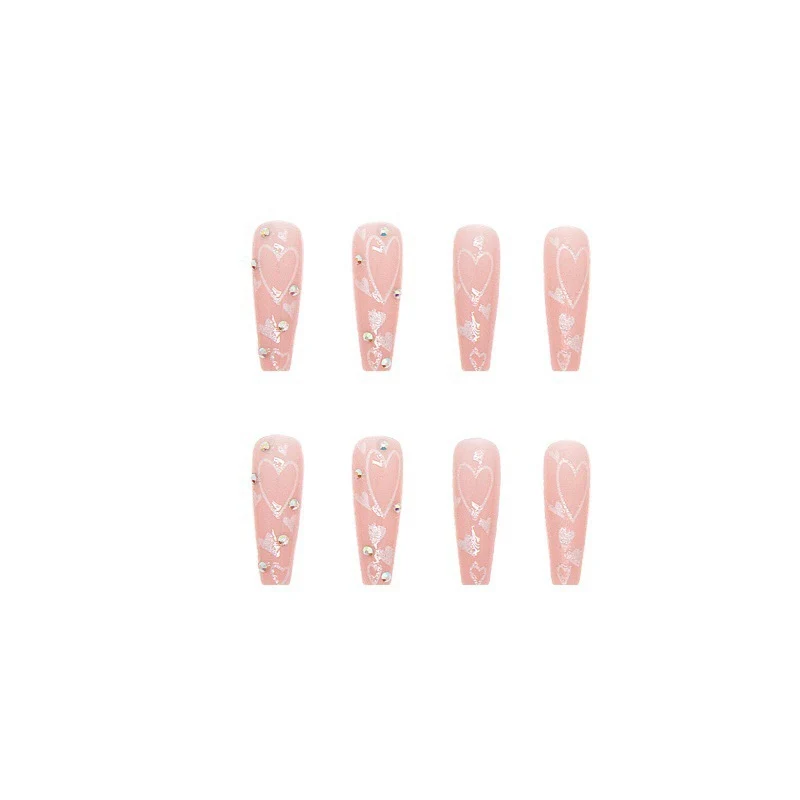 Elegante Herz-verzierte Nagelverlängerungen Karnz