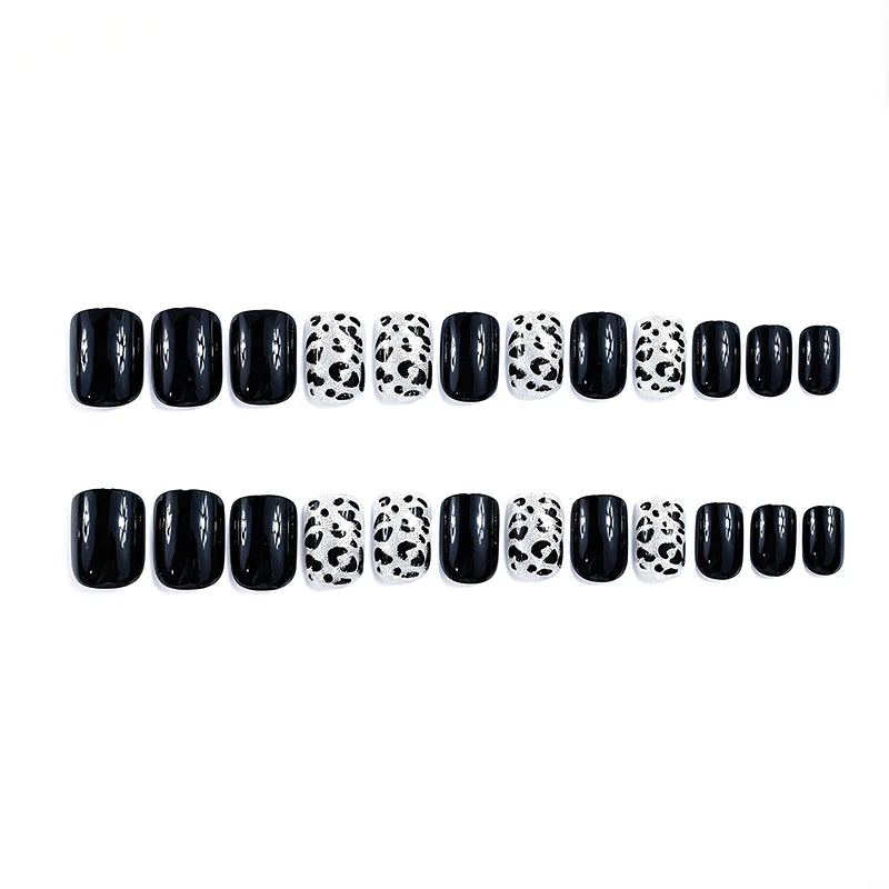 Elegante Glänzende Nagelverbesserungen Karnz