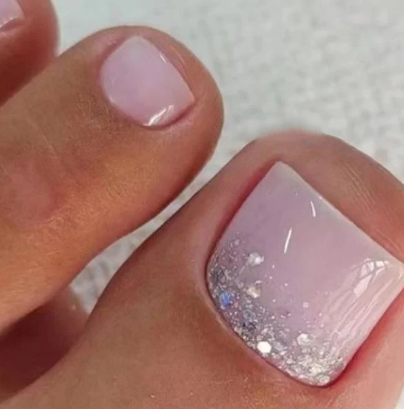 Elegante Glitzer Pediküre Nagelkunst Karnz