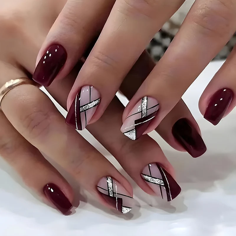 Elegante französische Tipp Acryl Nagelkunst Karnz