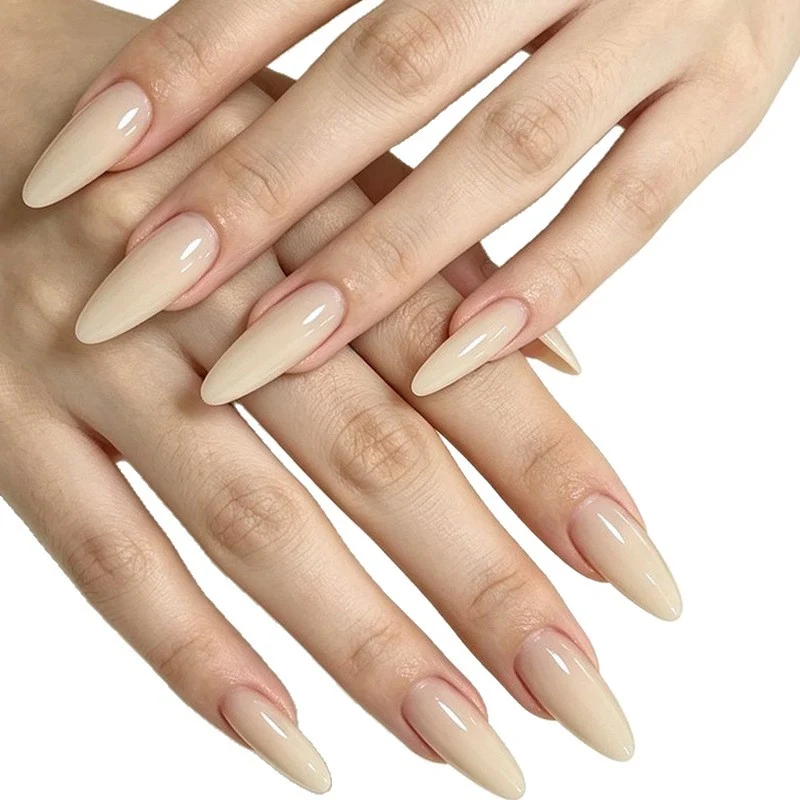 Elegante mandelförmige Acryl-Nagelerweiterungen Karnz