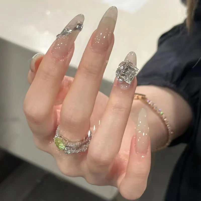 Elegante 3D Dekorative Nagelkunst Verschönerungen Karnz