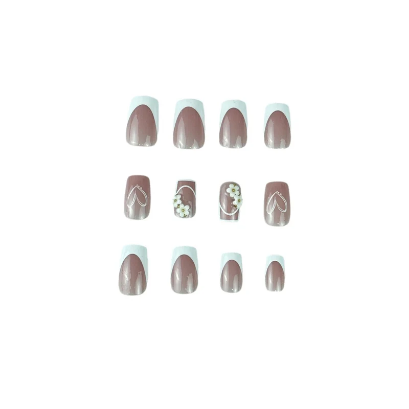 Dekoratives Aufklebe-Nageldesign Karnz