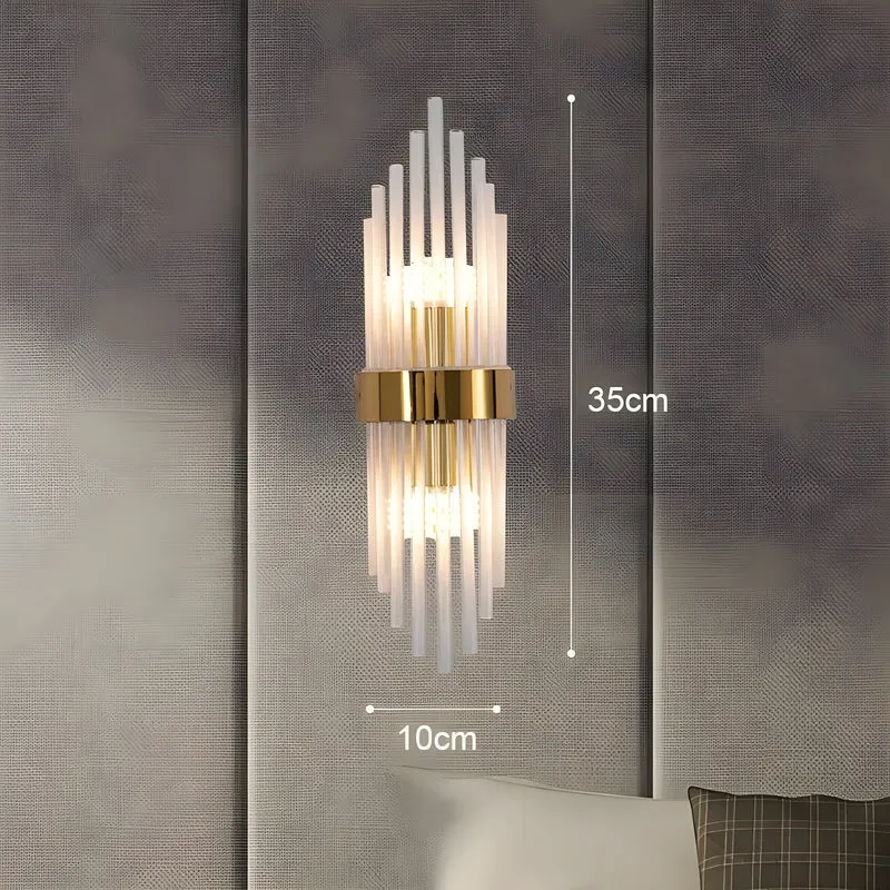 Wandleuchte mit Kristalleffekt – Elegantes Design mit goldenen Akzenten