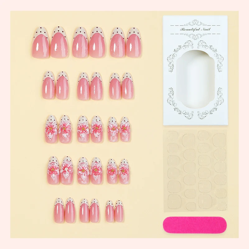 Kunstnagelset mit zartem Blumen- und Glitzermuster Karnz