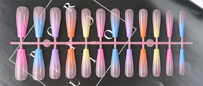 Gradient Ombre Lange Press-On Nägel Karnz