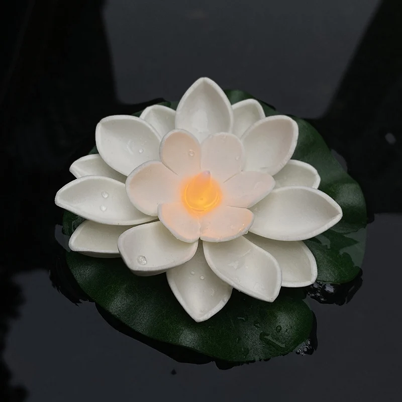 Schwimmende LED-Lotusblume Dekoratives Licht mit wasserdichtem Seerosenblatt-Boden