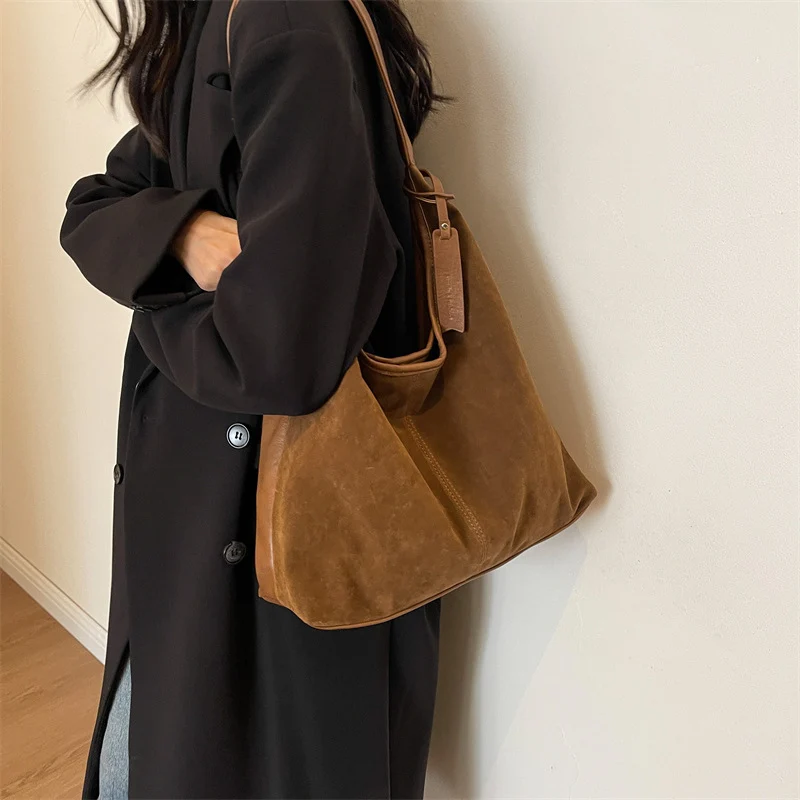 Wildleder Slouchy Schultertasche