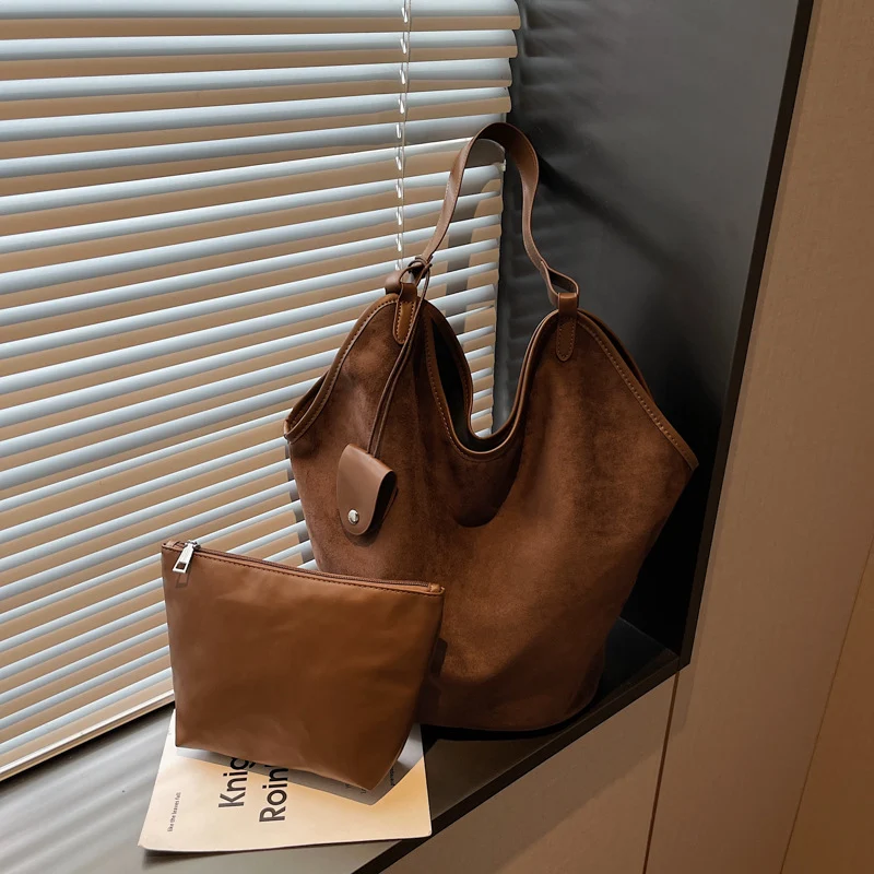 Weiches Wildleder Slouchy Tote