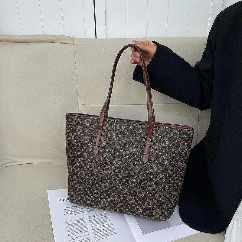 Elegante Monogrammierte Tote Handtasche
