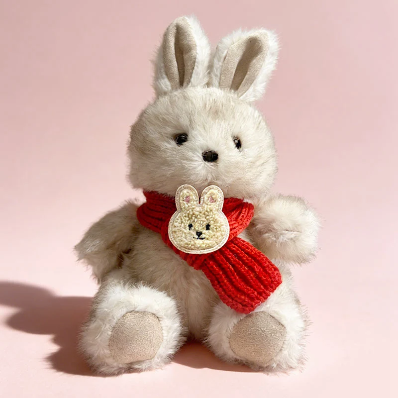 Plüsch Sitzender Hase Comforter Spielzeug mit Ultra-Weichem Kunstfell, Besticktem Gesicht und Strickschal Karnz