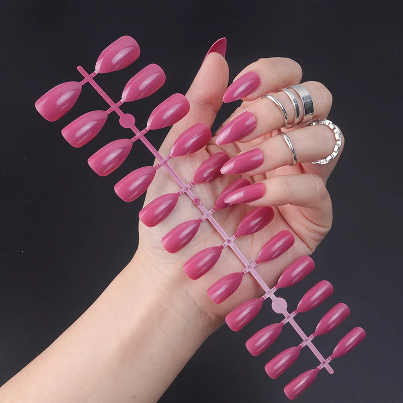 Stiletto Press-On Nägel mit glänzendem Finish Karnz
