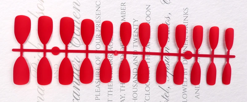 Stiletto Press-On Nail Set Karnz