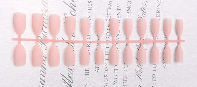 Stiletto Press-On Nail Set Karnz