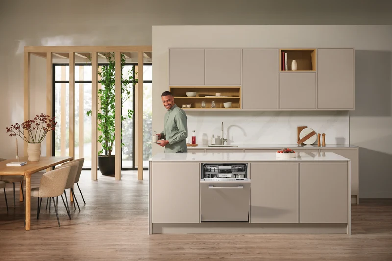 Miele 60cm Fully Integrated Dishwasher with AutoOpen Drying and Automatic Dispensing PowerDisk