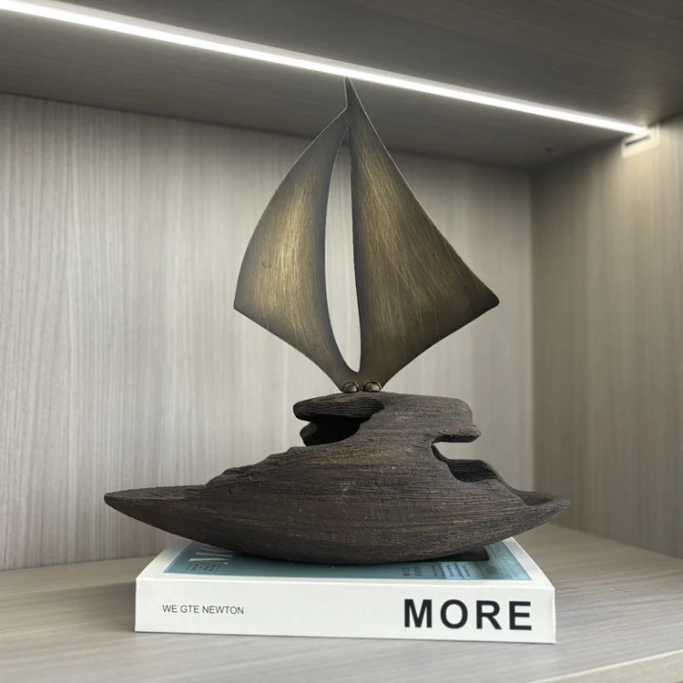 Künstlerische Segelboot Dekorative Skulptur