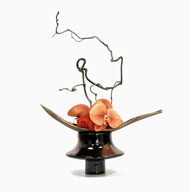 Künstlerische handgefertigte Terrakotta-Vase