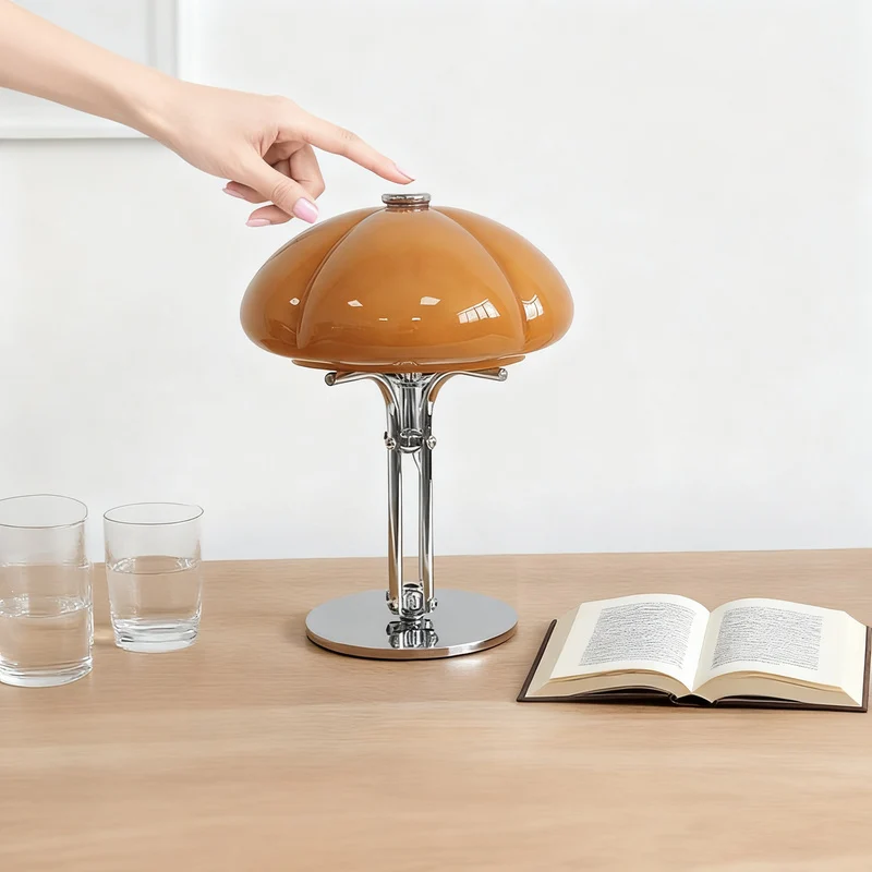 LED-Tischlampe mit Touchsteuerung und Ladefunktion