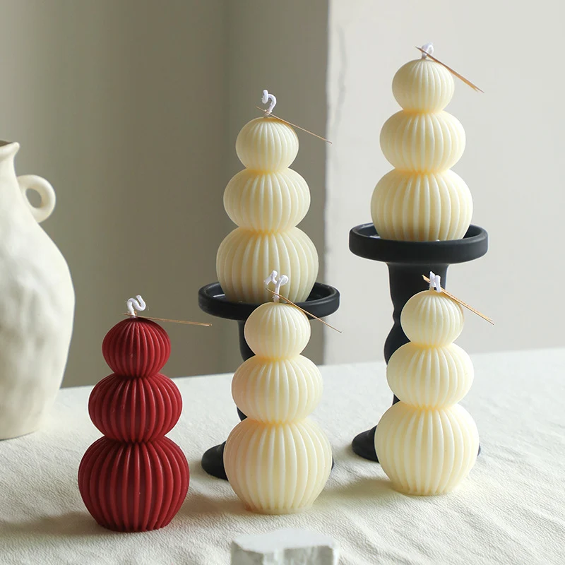 Minimalistische Skulptierte Säulenkerzenständer