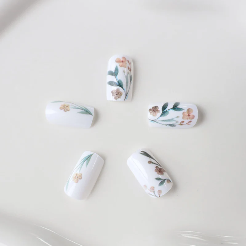 Blumendesign Dekorative Press-On Nagelverlängerungen Karnz