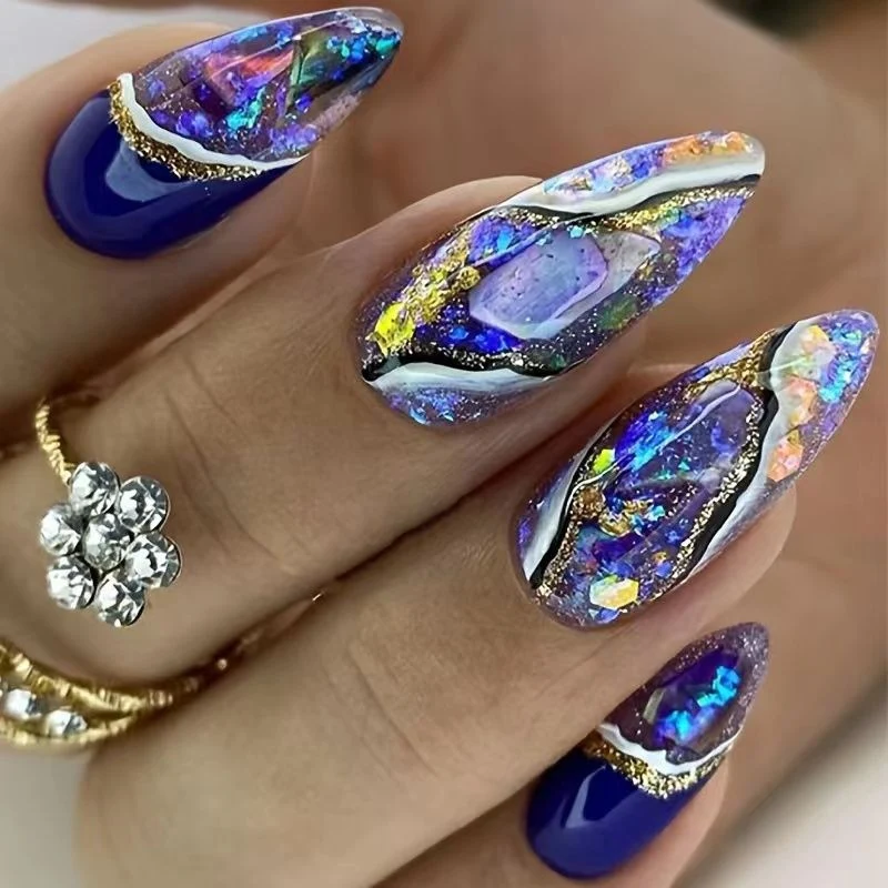 Glamouröse Glitzer Ombre Nagelverzierungen Karnz