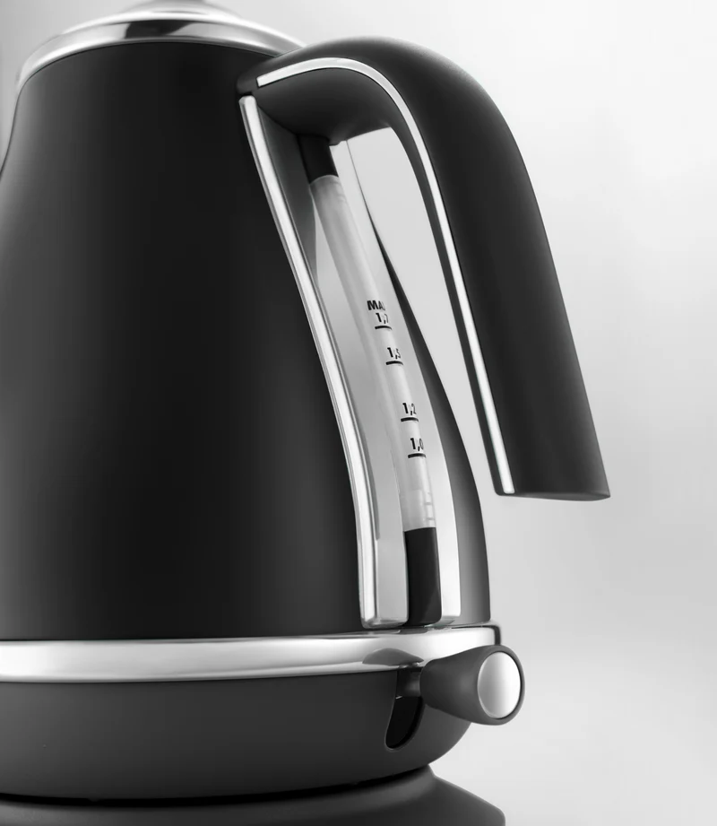 DeLonghi 1.7 Litre Icona Capitals Kettle Edinburgh Black