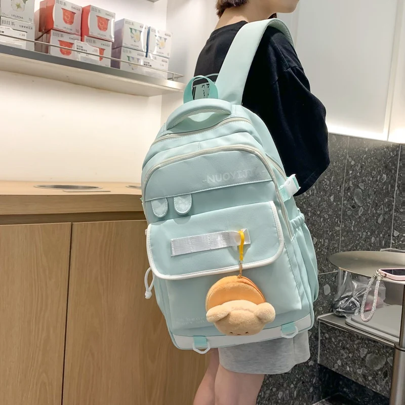 Verspielter Charakter Schultasche Karnz