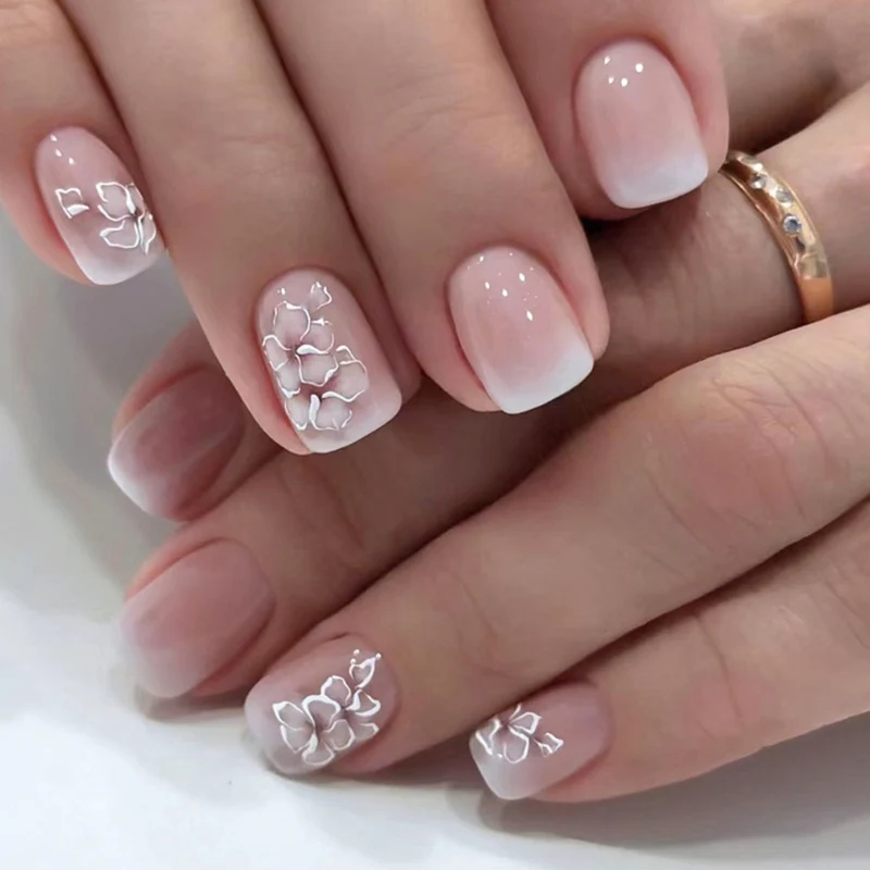 Florales Nageldesign Karnz 1789915033