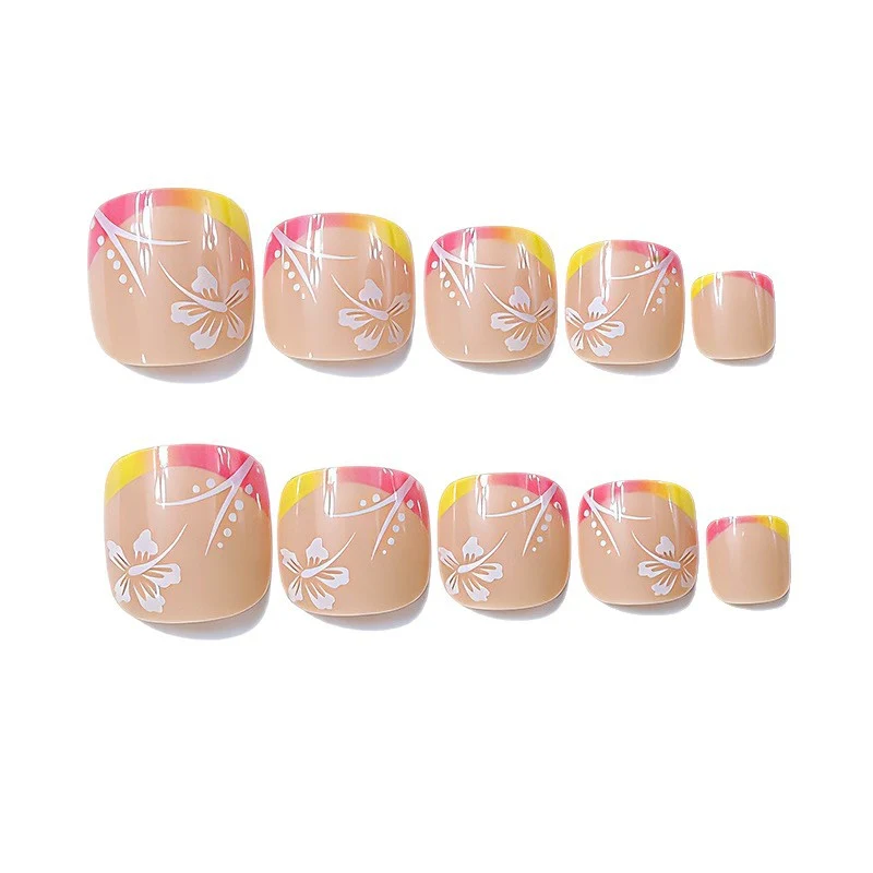Blumeninspiriertes Nageldesign Karnz